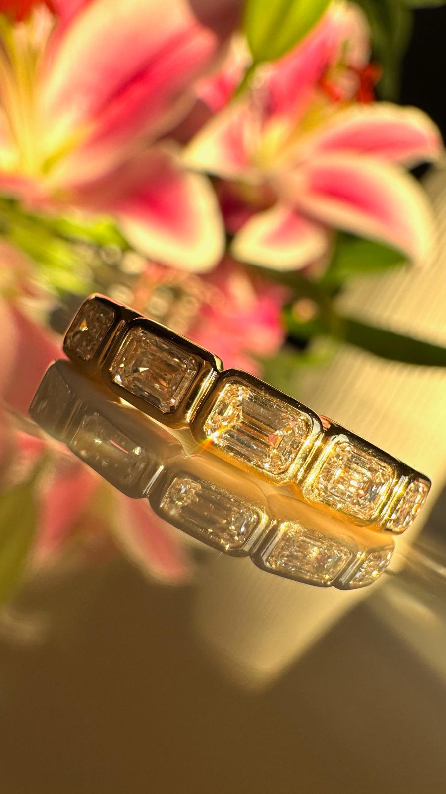 Round solitaire engagement ring
